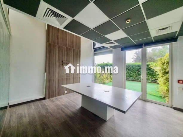 plateau-de-bureau-duplex-280-m2-paranfa-big-9