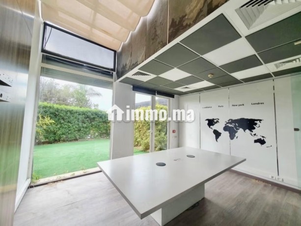 plateau-de-bureau-duplex-280-m2-paranfa-big-4