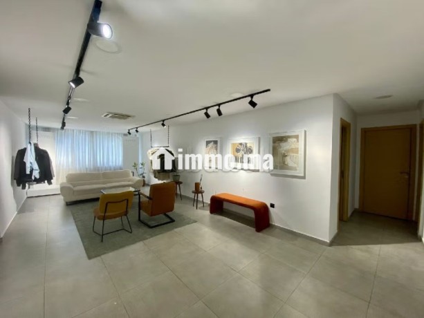 plateau-de-bureau-240-m2-boulevard-al-massira-big-5