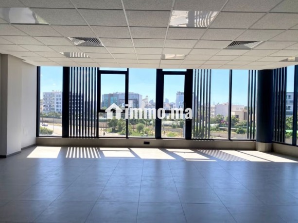 plateau-de-bureau-90-m2-bd-de-la-mecque-big-3