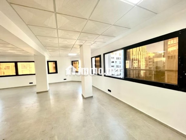 plateau-de-bureau-104-m2-bd-zerktouni-racine-big-0