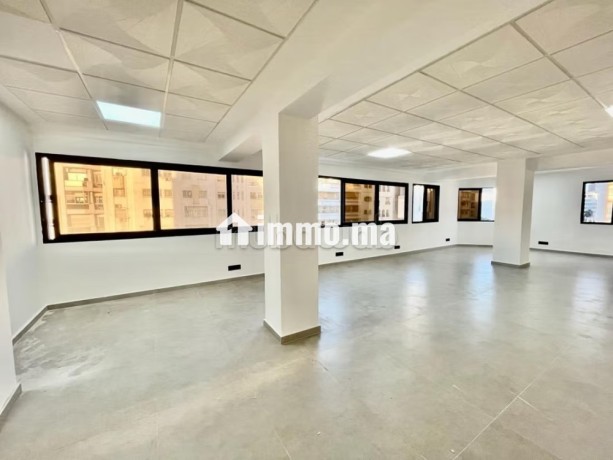plateau-de-bureau-104-m2-bd-zerktouni-racine-big-2
