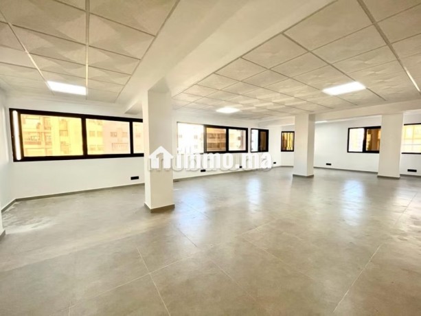 plateau-de-bureau-104-m2-bd-zerktouni-racine-big-3