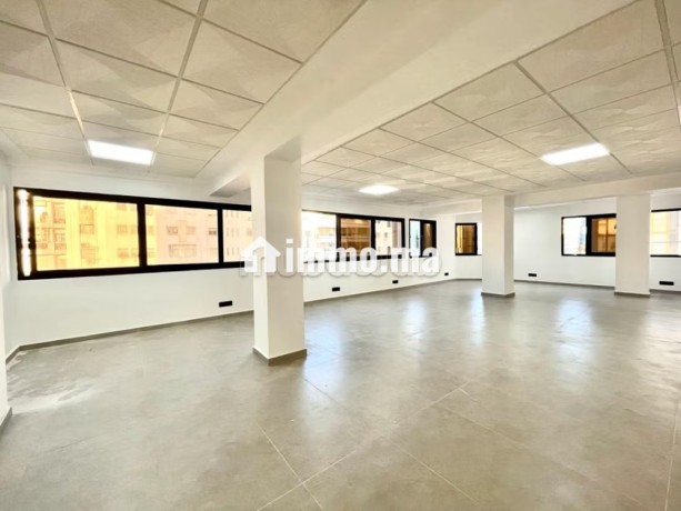 plateau-de-bureau-104-m2-bd-zerktouni-racine-big-5