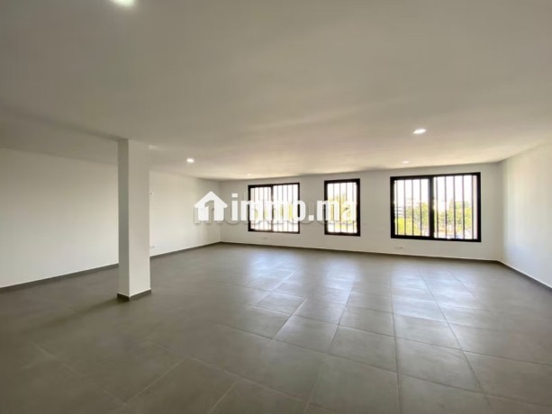 plateau-de-bureau-63-m2-oasis-big-1