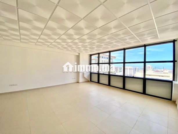 bureau-57m2-centre-ville-quartier-du-port-big-1