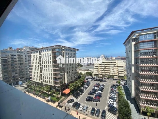 bureau-57m2-centre-ville-quartier-du-port-big-5