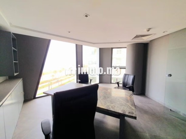 plateau-bureau-exclusif-107-m2-bd-la-corniche-big-9