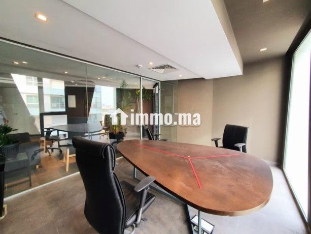 plateau-bureau-exclusif-107-m2-bd-la-corniche-big-5