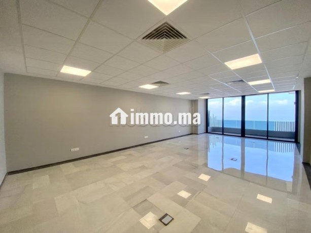 plateau-de-bureau-68-m2-la-corniche-big-0