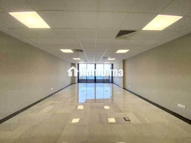 plateau-de-bureau-68-m2-la-corniche-big-1