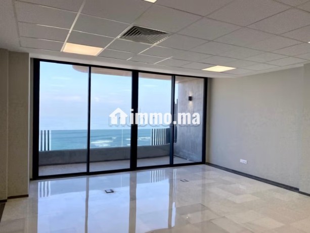 plateau-de-bureau-68-m2-la-corniche-big-3
