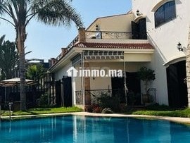 villa-meuble-avec-piscine-a-louer-par-nuitee