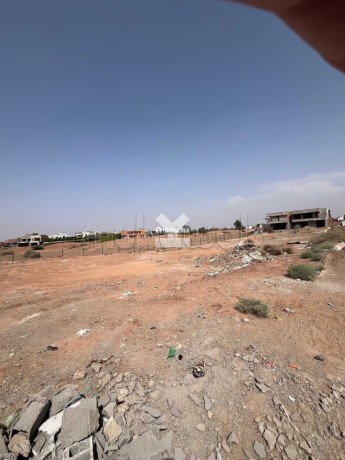 terrain-a-vendre-de-5020-m2-a-marrakech-douar-el-guern-big-2