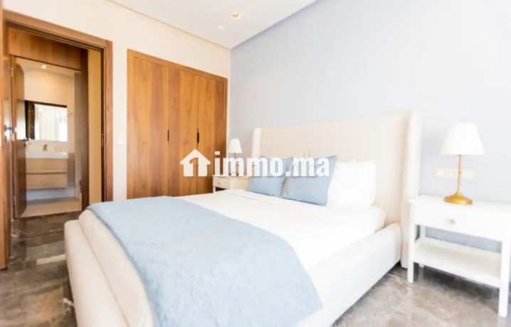 studio-haut-de-gamme-au-quartier-des-hopitaux-big-2