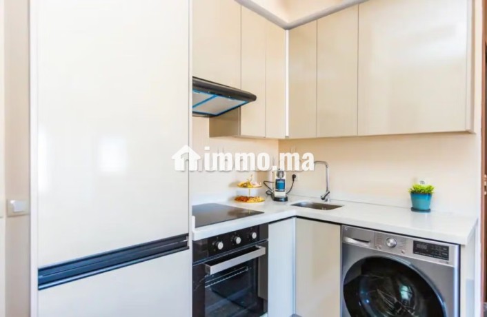 studio-haut-de-gamme-au-quartier-des-hopitaux-big-3
