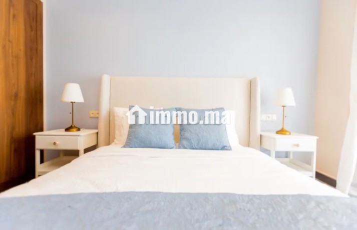 studio-haut-de-gamme-au-quartier-des-hopitaux-big-6
