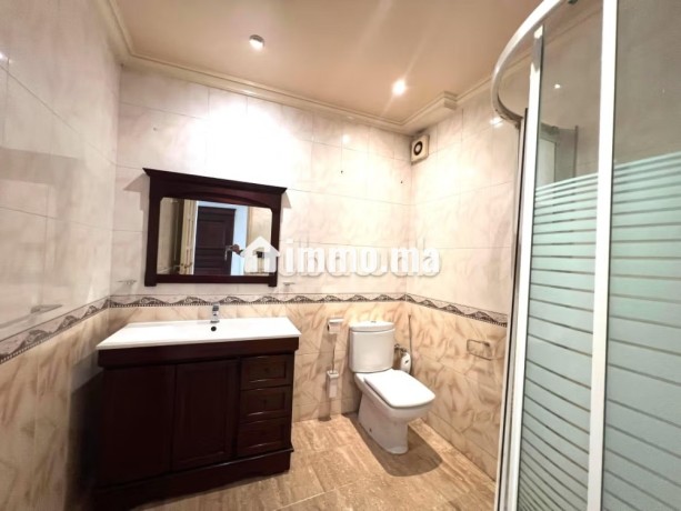 appartement-de-130m2-au-quartier-des-hopitaux-big-8
