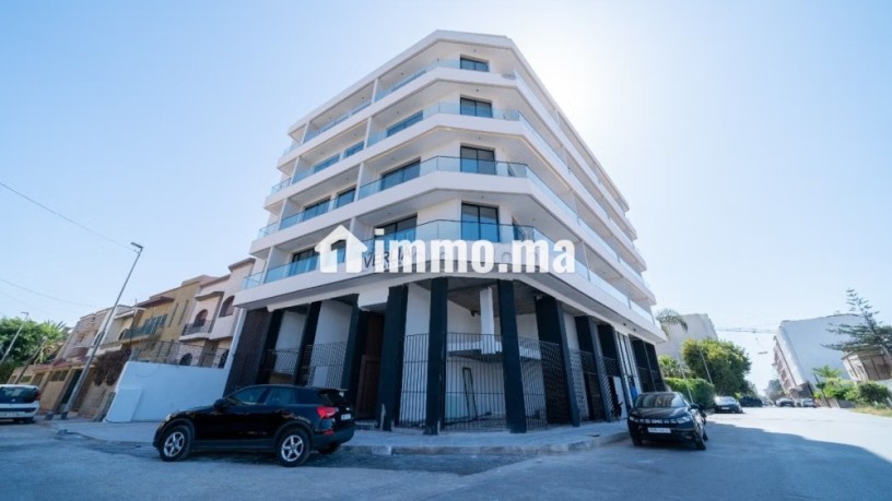 studios-luxueux-a-vendre-big-0