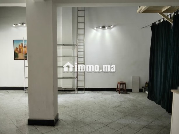local-commercial-a-vendre-big-2