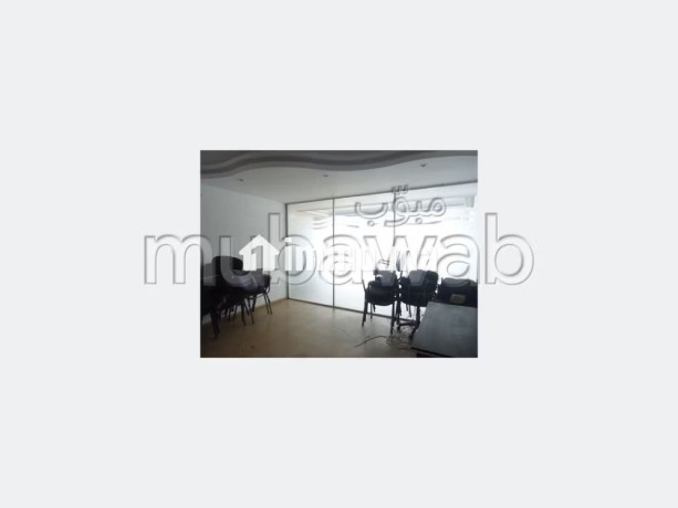 plateau-de-bureau-lpb-325-de-286-m2-a-horloge-big-4