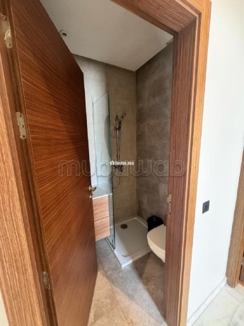 appartement-en-location-a-casablanca-finance-city-3-pieces-confortables-bien-meuble-big-10