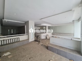 local-commercial-a-vendre-en-plein-centre-ville