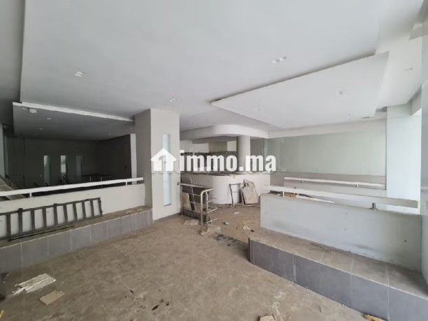 local-commercial-a-vendre-en-plein-centre-ville-big-0