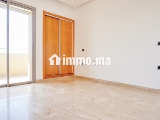 superbe-appartement-a-louer-a-palmier-3-chambres-parking-et-terrasse