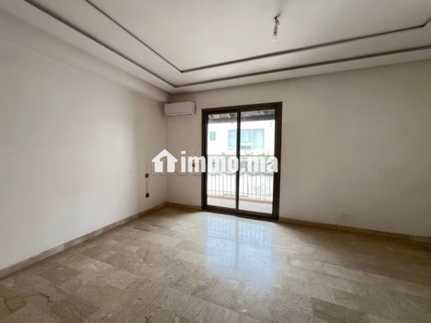 racine-location-appartement-3-chambres-terrasse-balcon-big-11