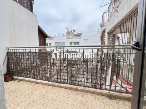 racine-location-appartement-3-chambres-terrasse-balcon-big-5
