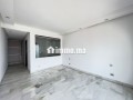 vente-dun-bel-appartement-a-bourgogne-ouest-surface-totale-157-m2-residence-avec-concierge-climatisation-generale-small-5