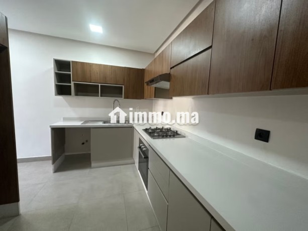 tres-bel-appartement-en-location-a-ferme-bretonne-hay-arraha-4-pieces-confortables-ascenseur-et-garage-big-1