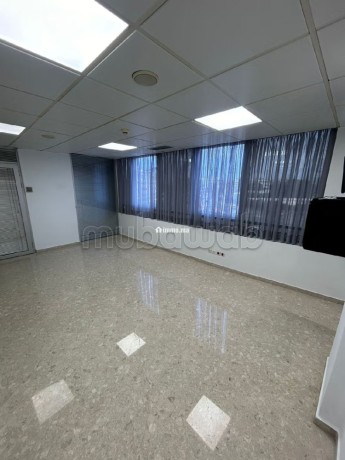 beaux-bureaux-a-louer-a-maarif-surface-de-164-m2-service-de-concierge-et-climatisation-big-7