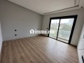 bel-appartement-en-location-a-oasis-superficie-150-m2-porte-blindee-et-systeme-de-double-vitrage-small-1