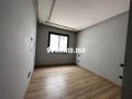 bel-appartement-en-location-a-oasis-superficie-150-m2-porte-blindee-et-systeme-de-double-vitrage-small-2