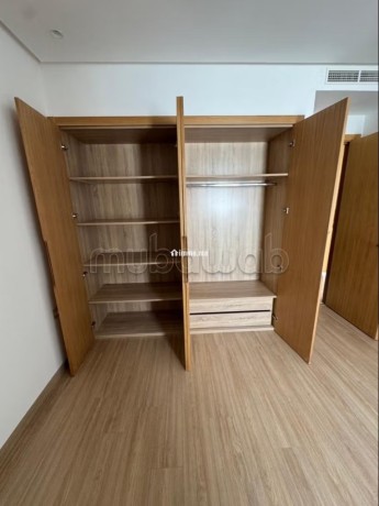 vente-dun-bel-appartement-a-palmier-1-piece-bien-meuble-big-4