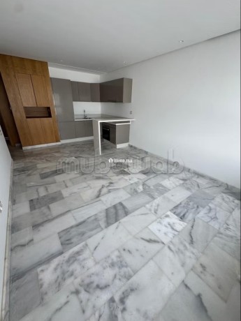 vente-dun-bel-appartement-a-palmier-1-piece-bien-meuble-big-7