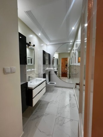 appartement-3-chambres-lhivernage-190m2-big-17