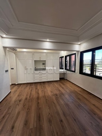 appartement-3-chambres-lhivernage-190m2-big-5