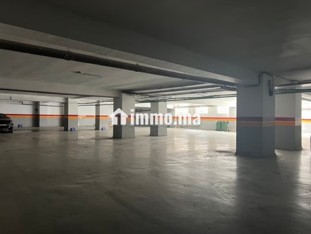 bureaux-en-location-a-sidi-maarouf-surface-de-100-m2-service-de-concierge-et-climatisation-big-3