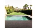 villa-moderne-avec-belle-et-jardin-small-0