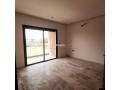 villa-moderne-avec-belle-et-jardin-small-11