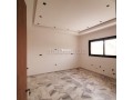 villa-moderne-avec-belle-et-jardin-small-14