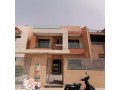 villa-moderne-avec-belle-et-jardin-small-1