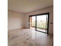 villa-moderne-avec-belle-et-jardin-small-3