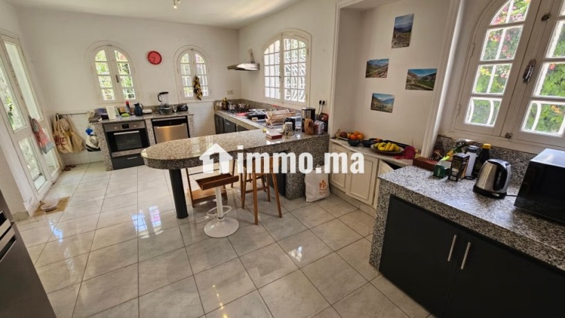 grande-villa-5ch-900-m2-avec-piscine-a-paranfa-big-9