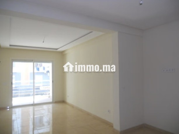 bureau-a-louer-sur-boulevard-khouribga-big-0