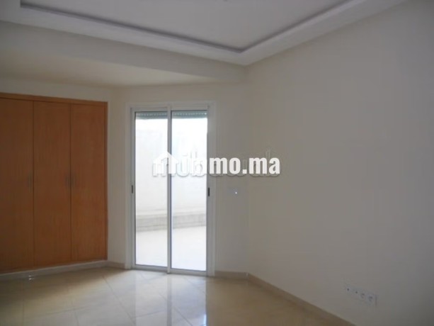 bureau-a-louer-sur-boulevard-khouribga-big-5