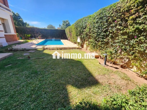 villa-de-prestige-en-lld-big-0